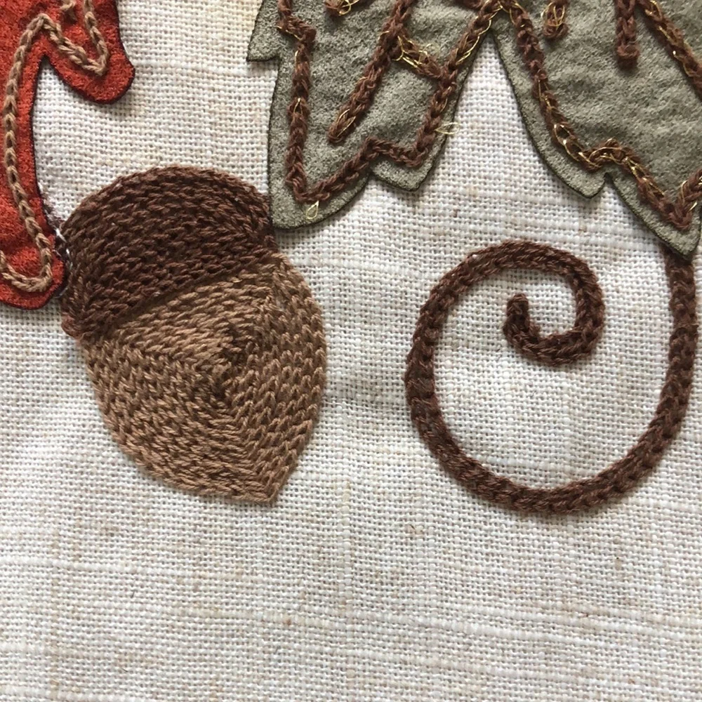 Linen Fall Table Runner - Picture 4 of 9